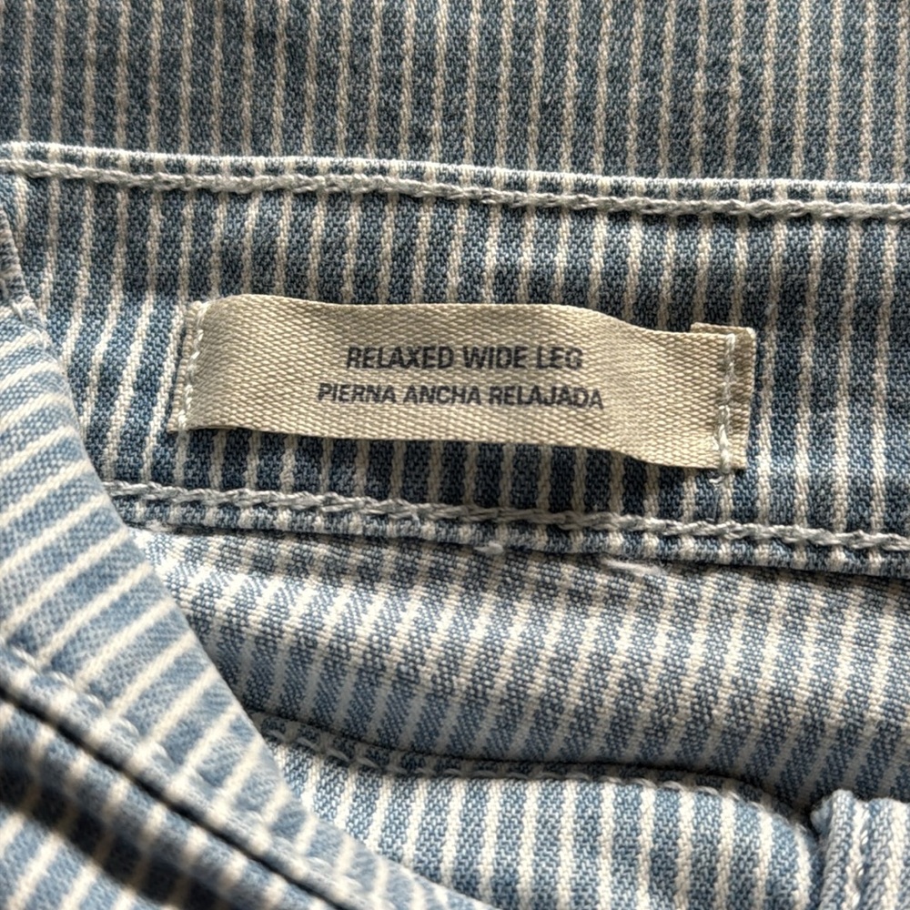 Universal Thread Jeans - Picture 3 of 6